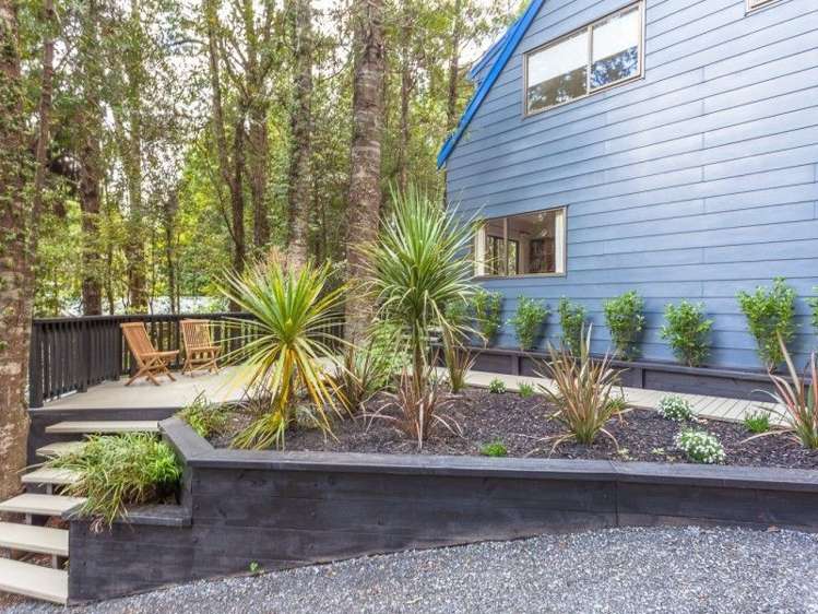 16 Kaurimu Rise Titirangi_16