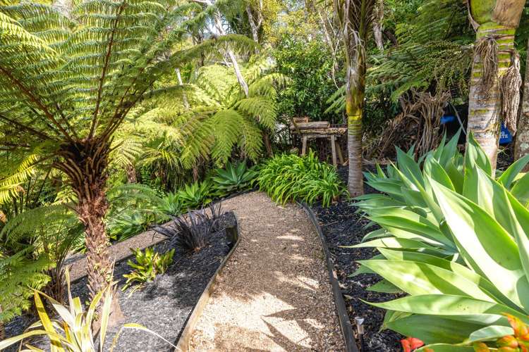 72 Waiheke Road Waiheke Island_24