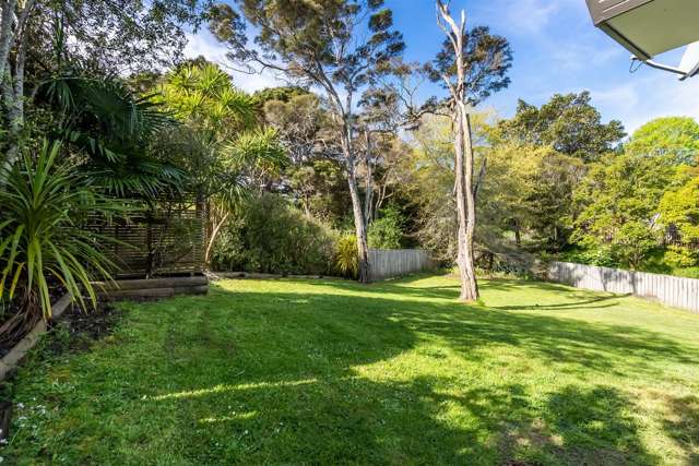 27 Shadon Place Stanmore Bay_4