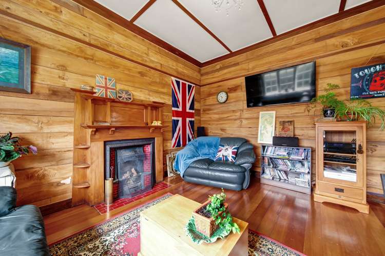 21 Egmont Street Patea_9