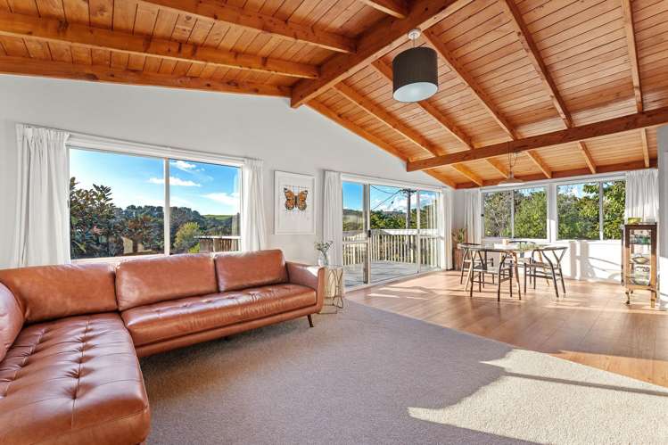 6 Seatoun Avenue Leigh_6