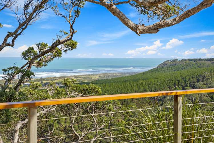 39 Oaia Road Muriwai_22