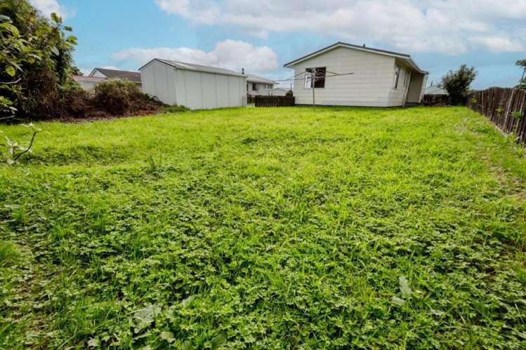 37 Arnott Heights Greymouth_24