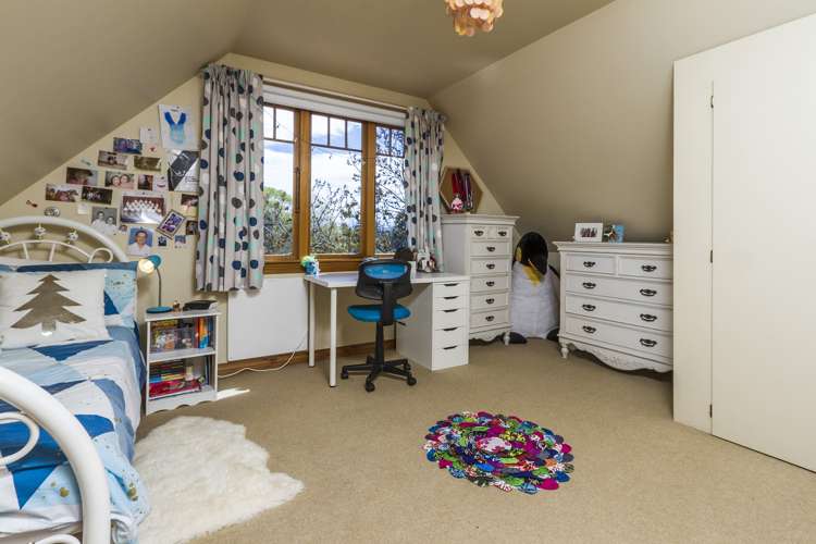 51 Neale Avenue Stoke_13