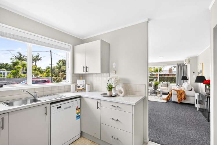 1A Melanie Place Orewa_9