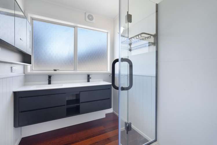 37a Doment Crescent Orewa_34