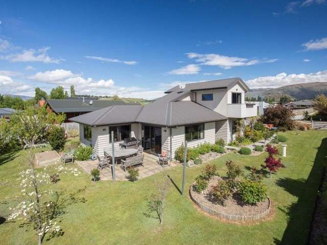 6 Hunt Place Albert Town_2