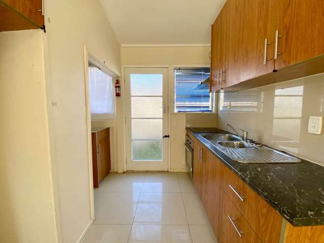 3/6 Almond Place Mt Wellington_4