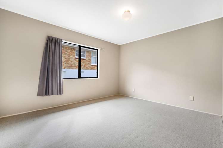 2/78 Mountain Road Mangere Bridge_10