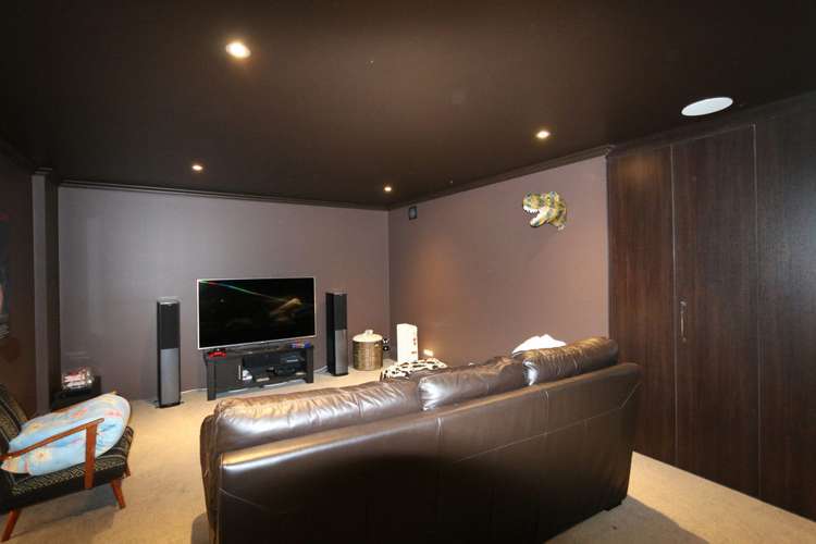 25 York Road Titirangi_18