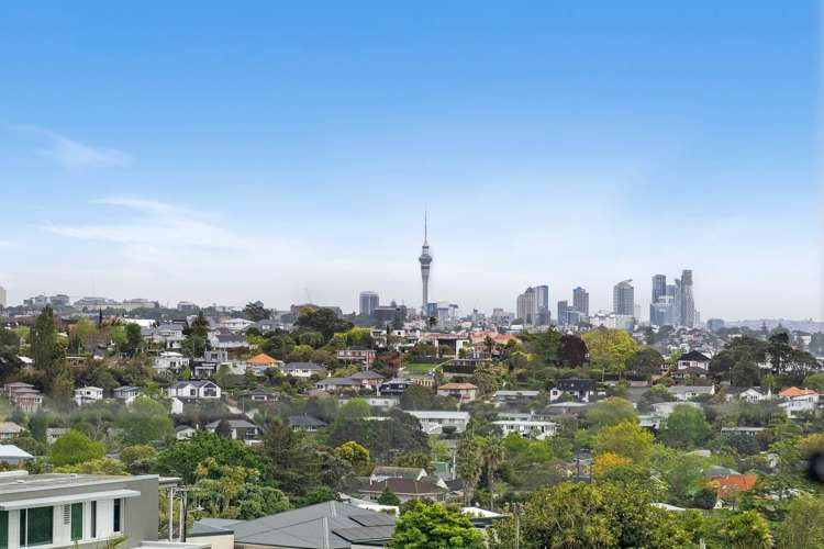 Meadowbank Road Meadowbank_10