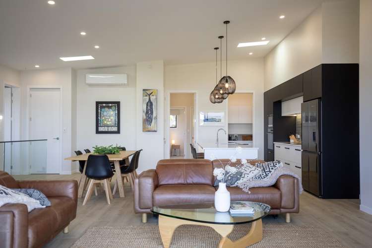 2a Marine Parade Raglan_7