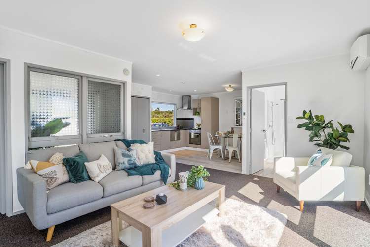 1/1 Golf Road New Lynn_7