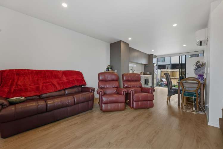 8/20 Henderson Street Mornington_8