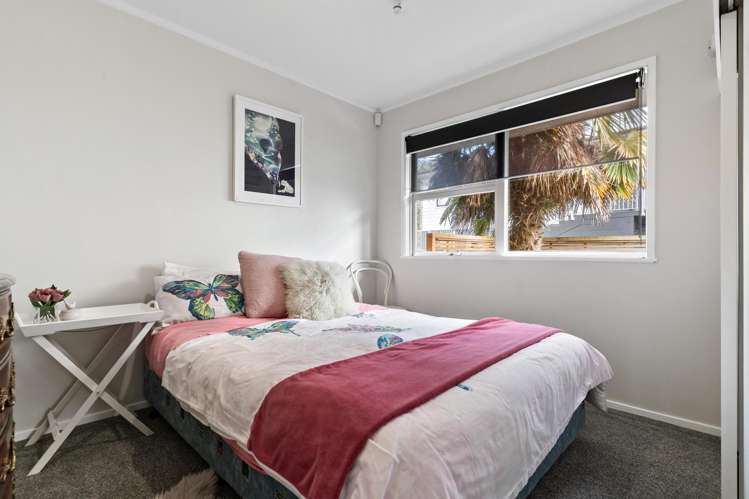 2/44 Judkins Crescent Cockle Bay_11