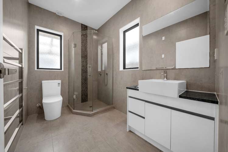 22 Tir Conaill Avenue Flat Bush_23