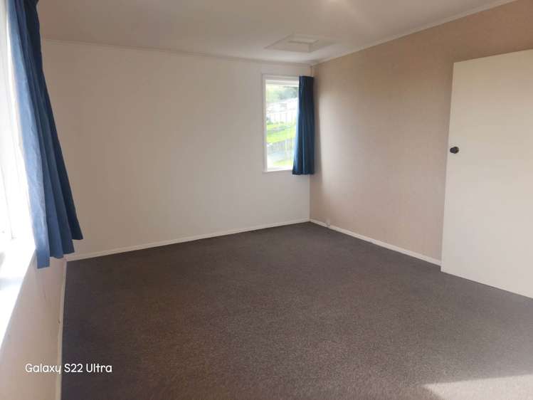 30 Corinna Street Waitangirua_14