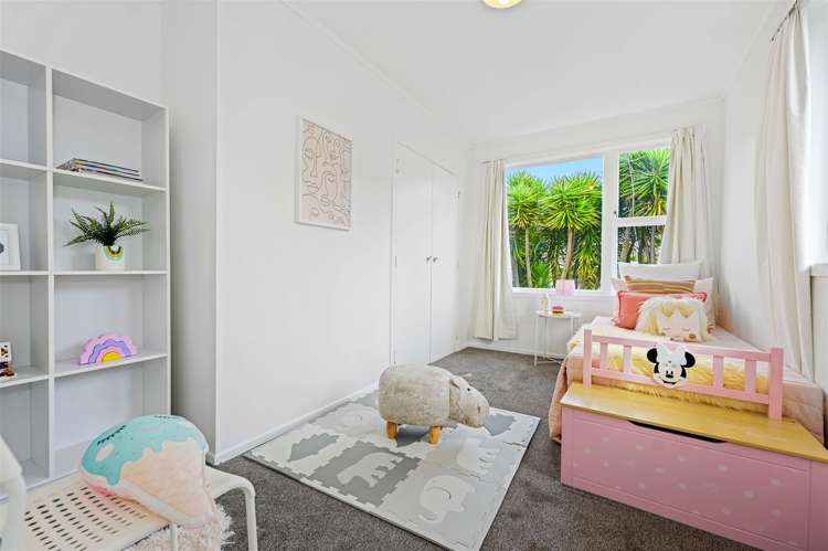 5 Sutton Crescent Hillcrest_17