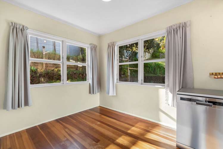 44 Hilltop Avenue Morningside_17