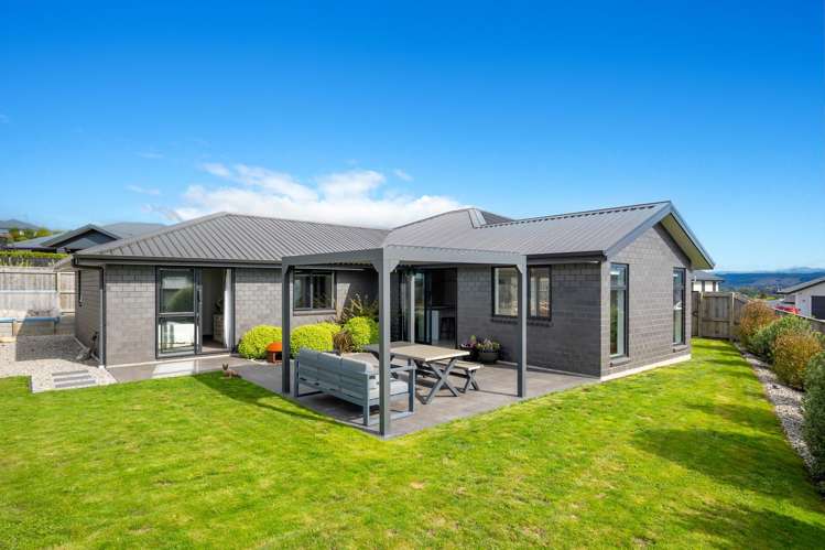 66 Katania Heights Brightwater_18