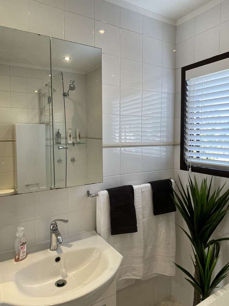 5a Paparoa Road Cockle Bay_9