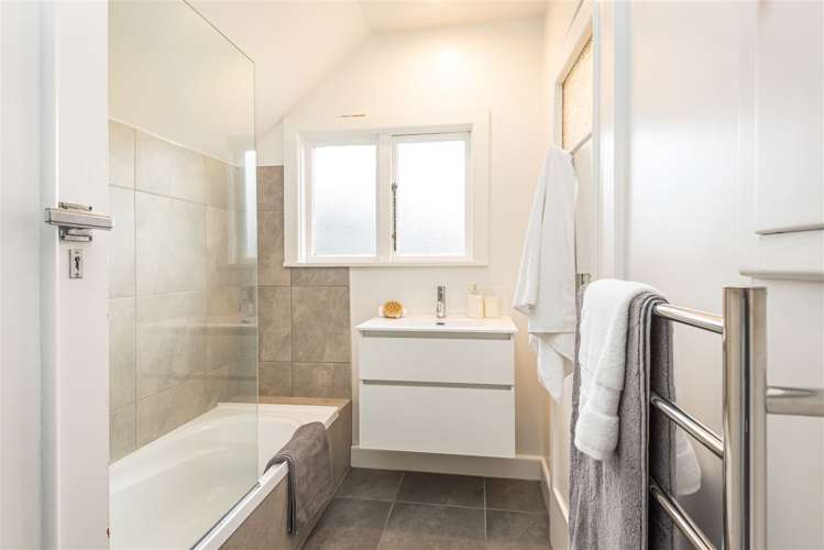 4 Menzies Street Sumner_20