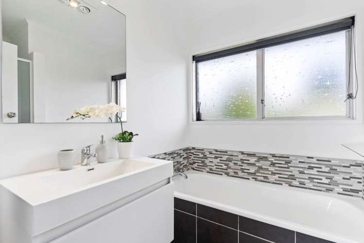 155 Elliot Street Pahurehure_15