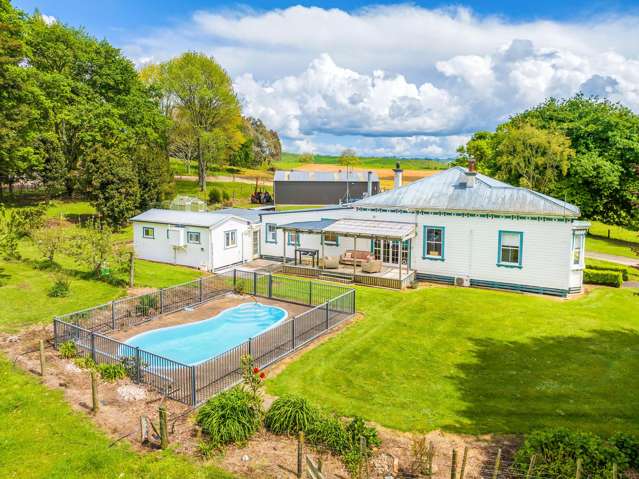 Charming Lifestyle Between Cambridge and Matamata