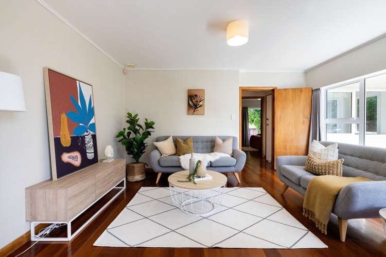 19 Mabian Crescent Deanwell_11