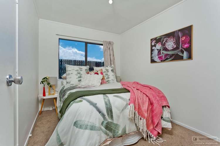 2/106 Shifnal Drive Randwick Park_8