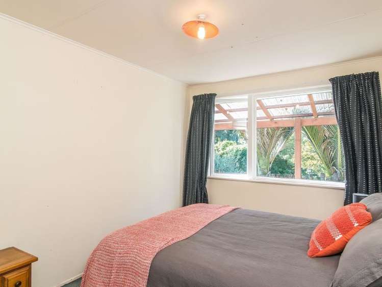 73 Valley Road Paraparaumu_11