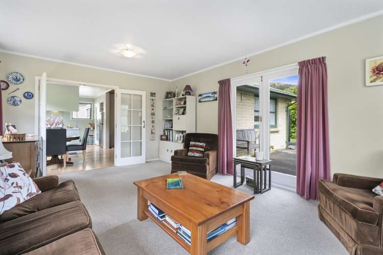 977 Coast Road Wainuiomata Coast Lower Hutt City Houses for Sale