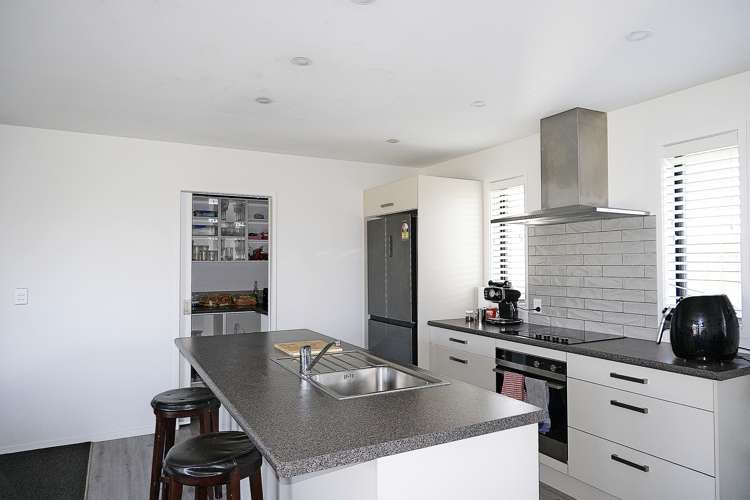 39 Huka Heights Drive Rangatira Park_4