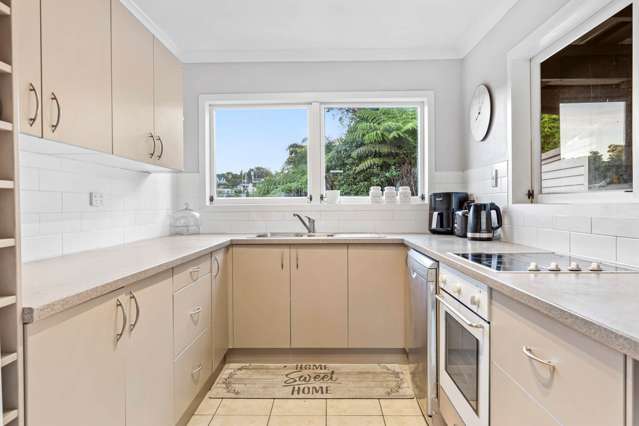 77 Brightside Road Stanmore Bay_4