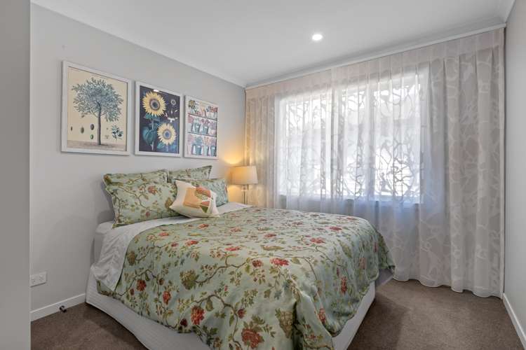 134 Arran Point Parade Orewa_16