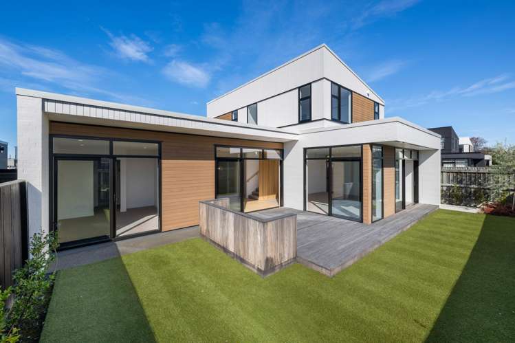 25 Blackmore Place Springlands_14