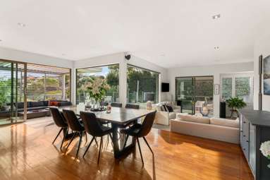 402 Riddell Road_4