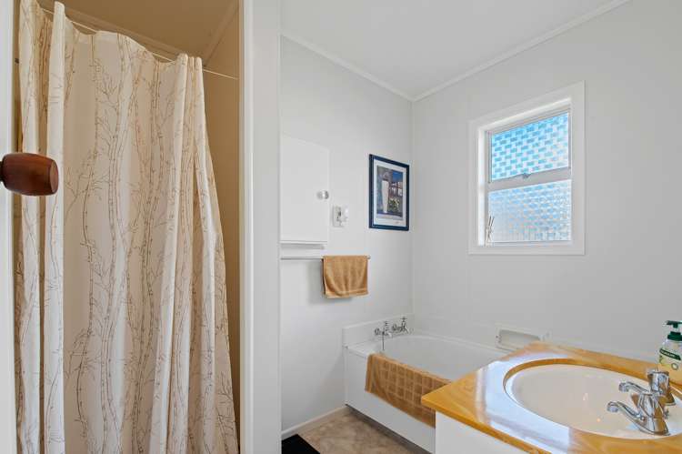 13 East Grampian Street Tokoroa_11