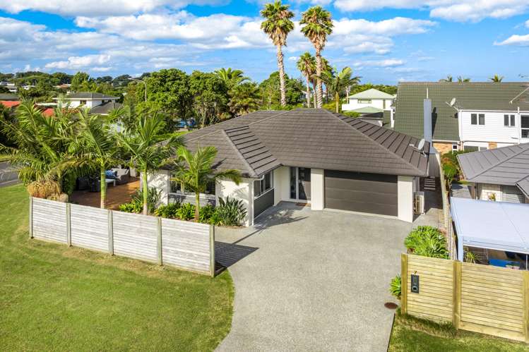 7 Laurie Street Red Beach_22