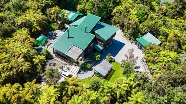 116 Cron Street Franz Josef_2