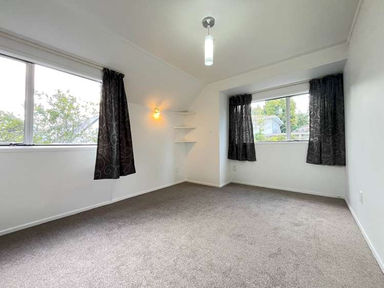 9 Lambrown Drive Totara Vale_5