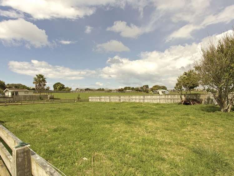 66 The Crescent Waihi Beach_14