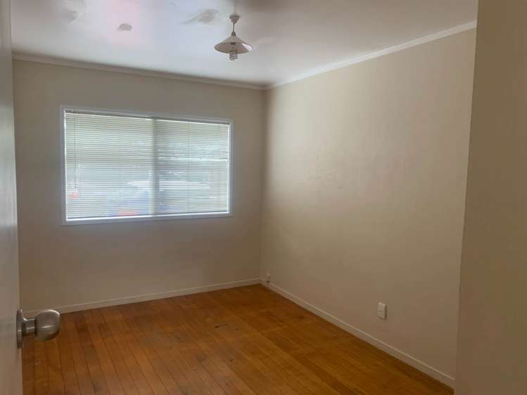 1/302 Glenfield Road Glenfield_9