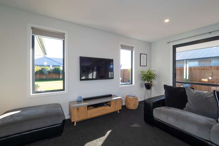 13 Geoff Geering Drive Netherby_7