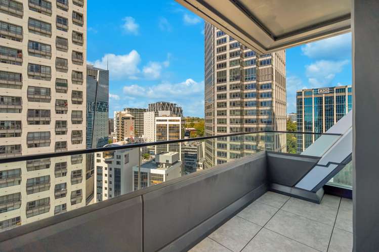 2005/10 Commerce Street 10015_4