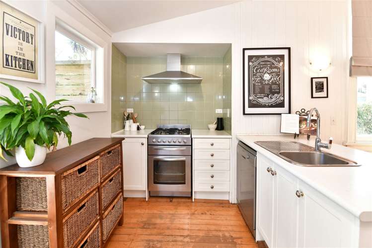 25 Kowhai Street Helensville_17