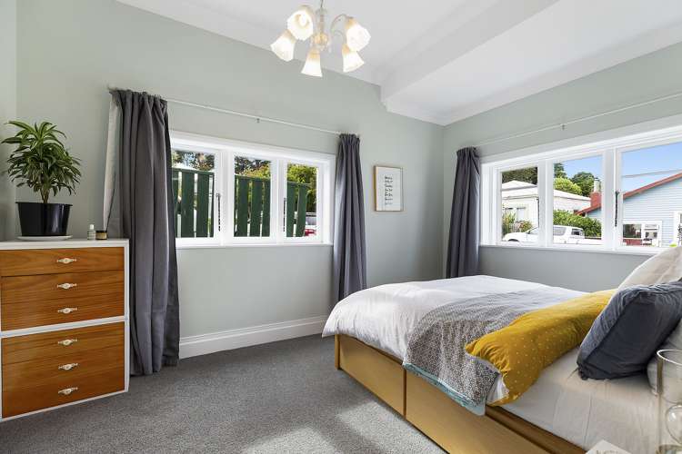 10 Edinburgh Terrace Berhampore_10