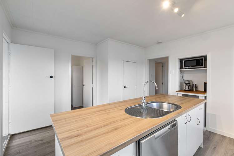 256 Tremaine Avenue_5