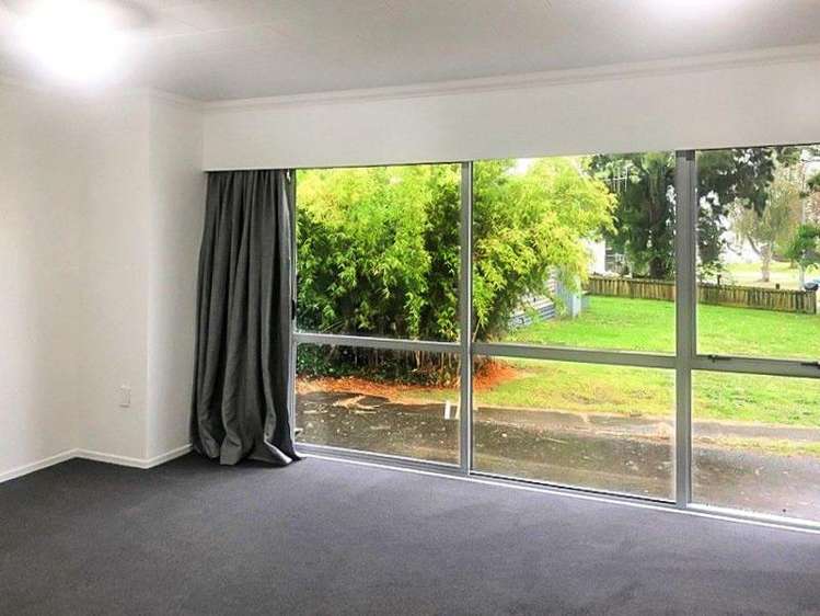 55 James Henry Crescent_5