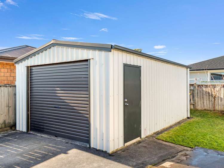 44 Basley Road Owhata_5